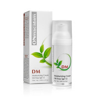 Зволожуючий Крем для Жирної Шкіри з SPF 15 Moisturizing  Cream Oil Free 250 мл